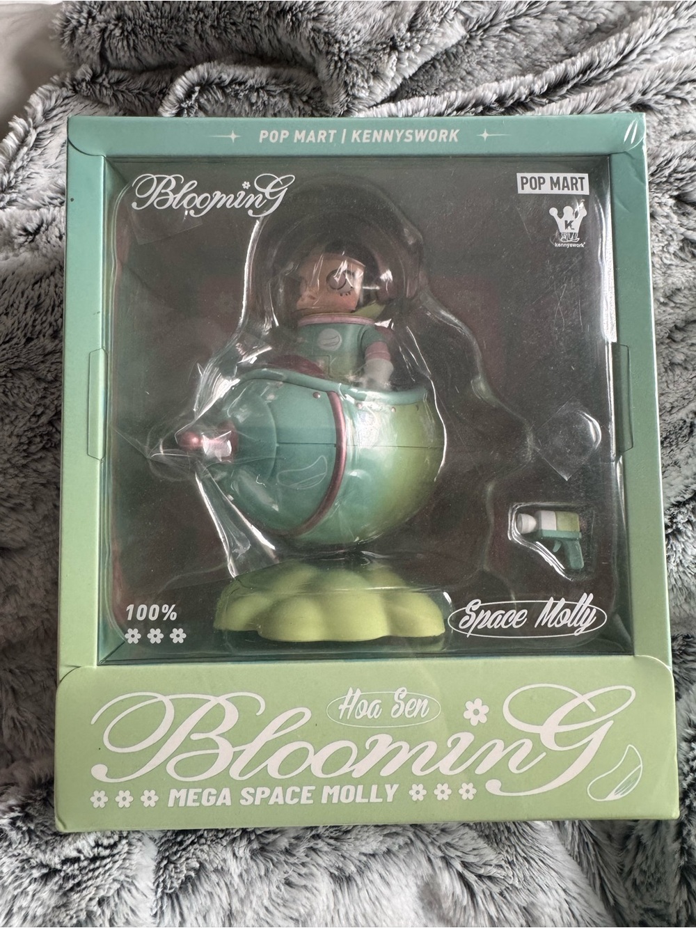 POP MART Blooming Series Mega Space Molly 100% Hoa Sen Vietnam Lotus New